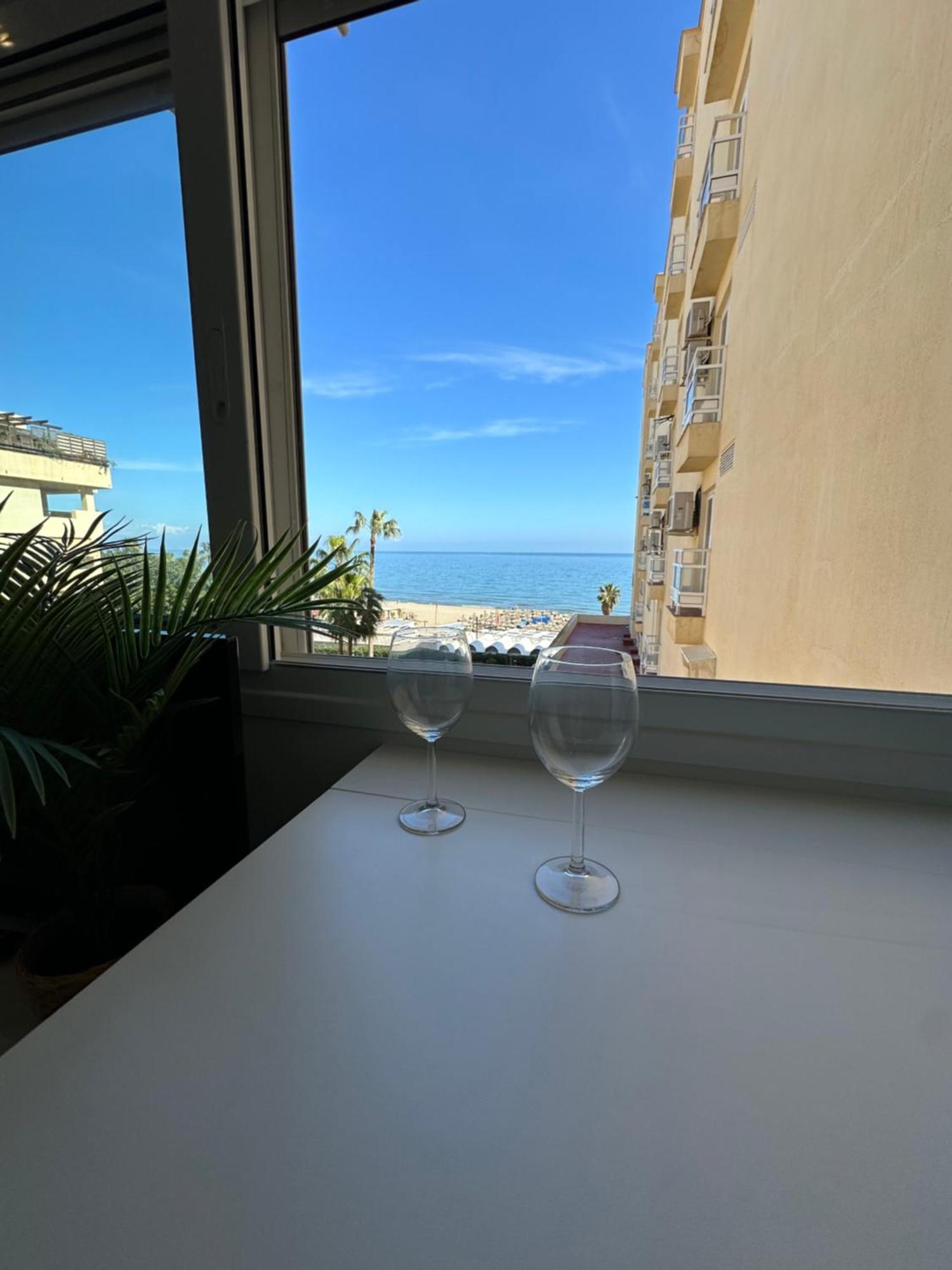 Carihuela Paradise Beach Торремолинос Экстерьер фото