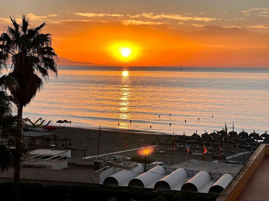 Carihuela Paradise Beach Торремолинос Экстерьер фото